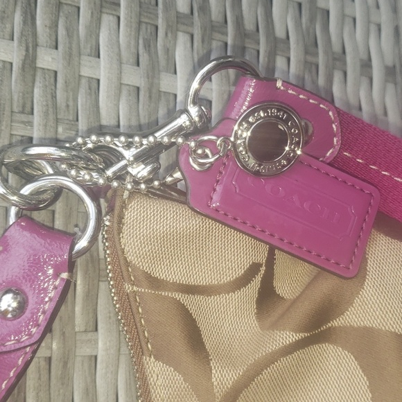 ❤COACH Signature Stripe Demi Top Handle (NWOT) - Picture 6 of 15